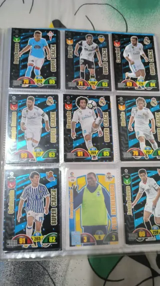 Álbum casi completo Adrenalyn 2017-18 LaLiga