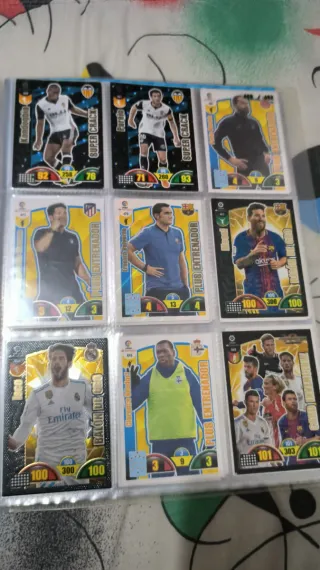 Álbum casi completo Adrenalyn 2017-18 LaLiga