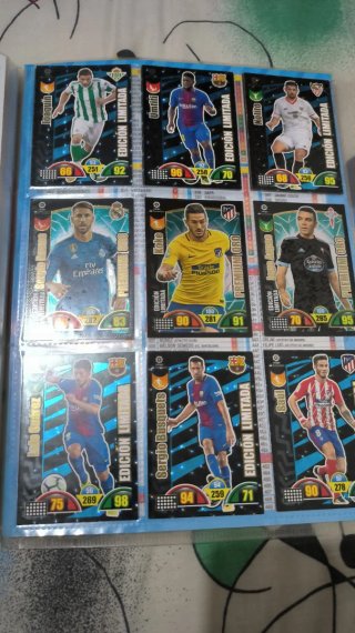 Álbum casi completo Adrenalyn 2017-18 LaLiga