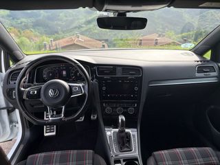 Volkswagen Golf GTI 7.5 2.0 TSI 230cv DSG
