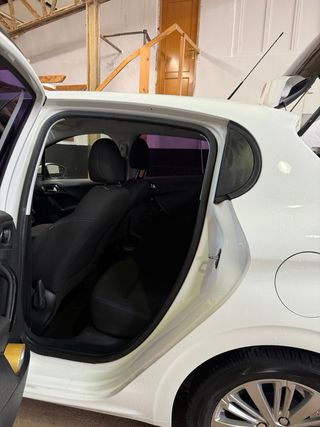 Peugeot 208 2018