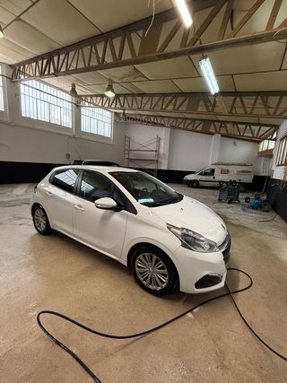 Peugeot 208 2018