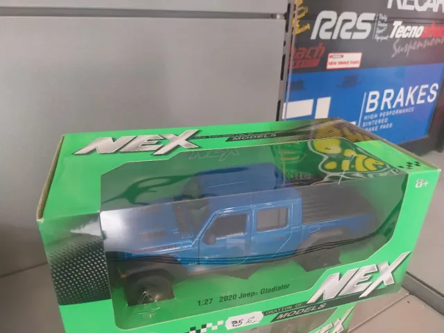 Jeep Gladiator 2020 escala 1:24