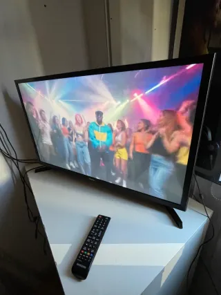 TV Samsung 32 + Google Chromecast