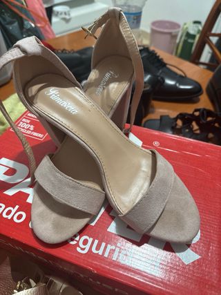 Zapatos de mujer varios modelos y tallas
