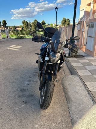 BMW F900R Negra