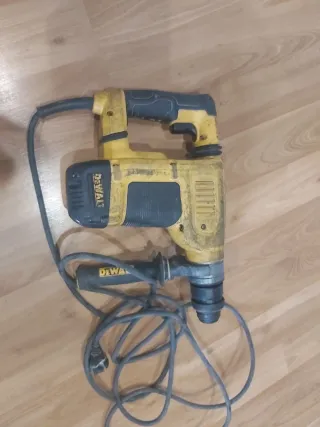 Dewalt D25430 Martillo Ligero Cincelador