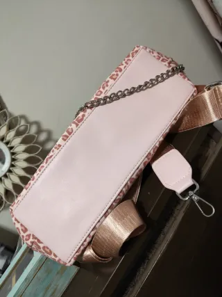 Bolso Alo estampado leopardo rosa