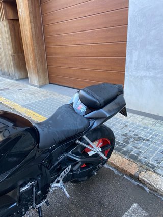 Suzuki GSXR 600 K8 cadena distribución por hacer