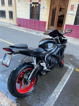Suzuki GSXR 600 K8 cadena distribución por hacer