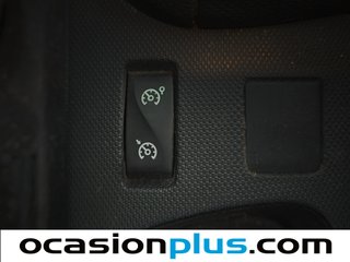 Renault Clio Expression 1.2 16v 55 kW (75 CV)