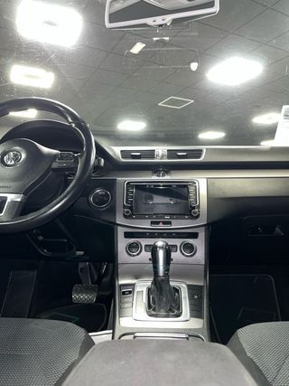 Volkswagen Passat Automatico DSG. 183.000Kms.