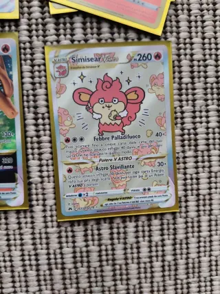 Carte Pokémon VMAX e V ASTRO