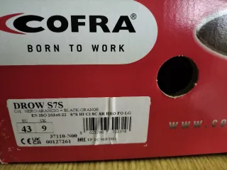 Zapato de seguridad Cofra Numero 43.
