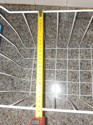Cesta de rejilla blanca para frigorífico