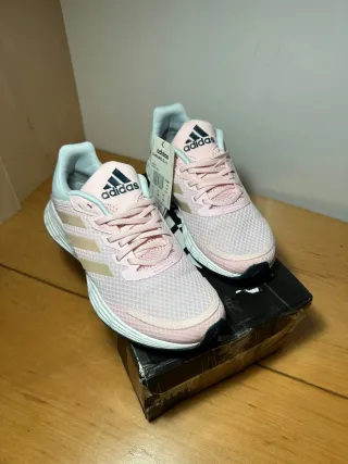 Zapatillas Adidas NUEVAS