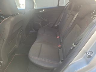 Ford Focus 1.0 MHEV. STLINE