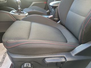 Ford Focus 1.0 MHEV. STLINE