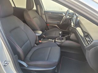 Ford Focus 1.0 MHEV. STLINE