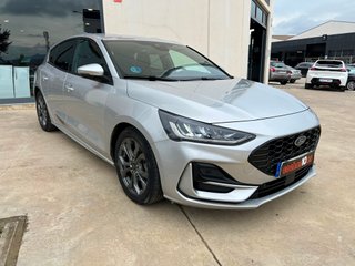 Ford Focus 1.0 MHEV. STLINE