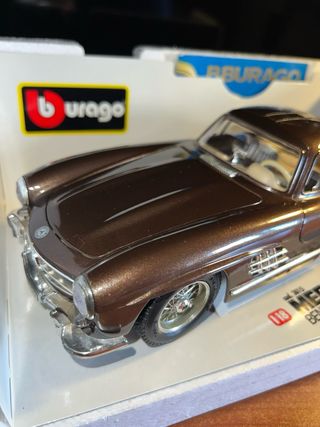 Mercedes Benz 300 SL 1/18 Bburago
