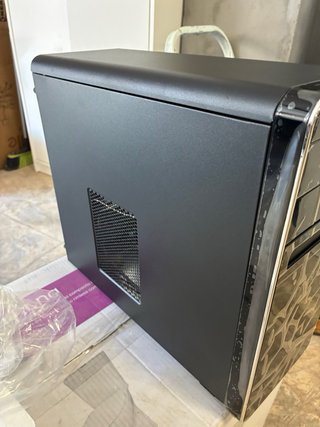 Caja Innobo Micro-ATX Red Light