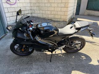 Yamaha YZF R125 Nera
