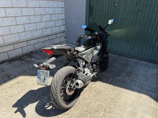 Yamaha YZF R125 Nera