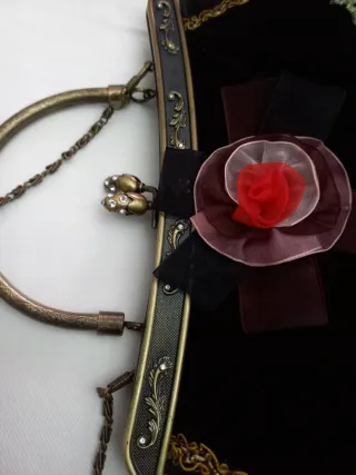 Borsa velluto vittoriano nera con fiori rosa