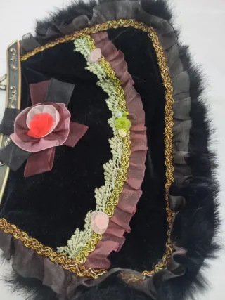 Borsa velluto vittoriano nera con fiori rosa