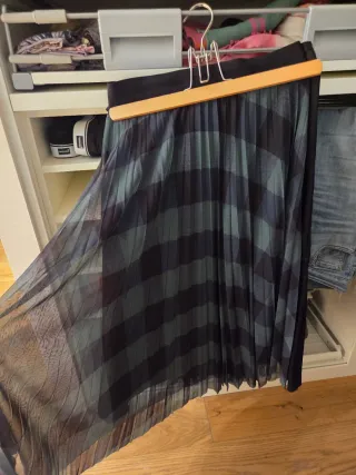 Falda Mango plisada cuadros azul y verde