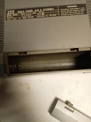 Radio cassette antiguo
