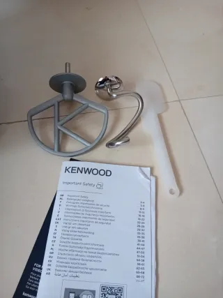 Robot amasador Kenwood kMix Rojo