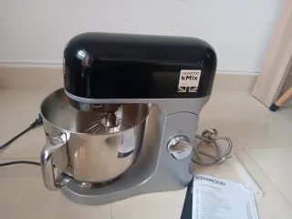 Robot amasador Kenwood kMix Rojo