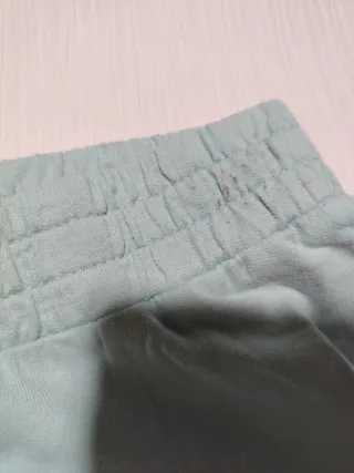 Shorts OVS azul con flores