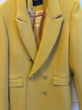 Chaqueta Massimo Dutti Amarilla talla 40