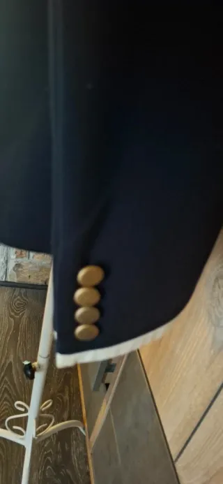 Americana Cortefiel azul con ribetes crema