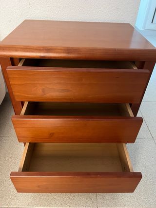 Juego 2 Mesitas de Noche Madera maciza