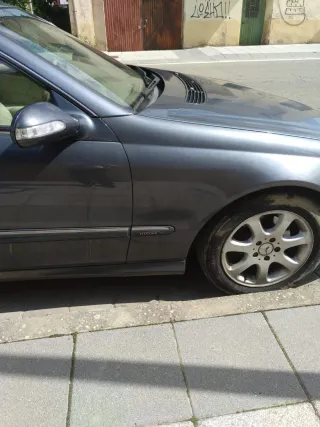 Mercedes-Benz  CLK 2003