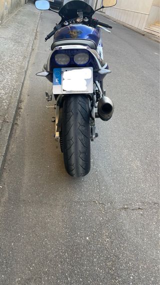 Yamaha R6