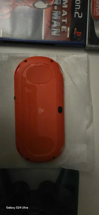 PS Vita Neon Orange Wi-Fi PCH-2007