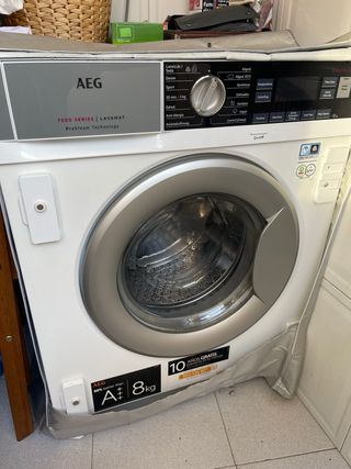 Lavadora AEG 8kg ProSteam Technology
