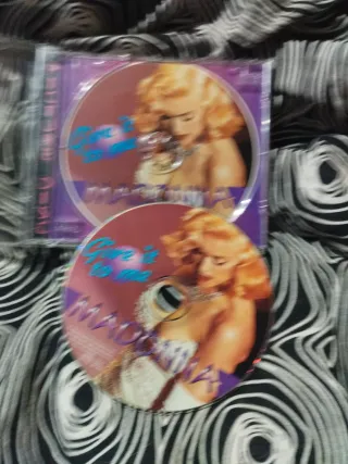 Madonna CD Give It To Me - Comienzos