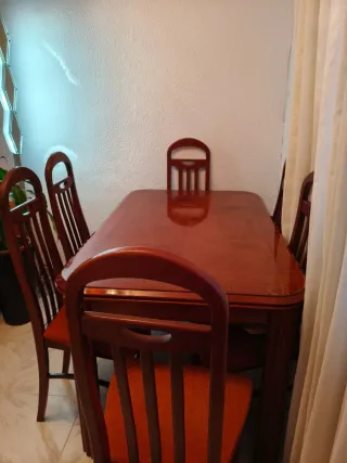 Mesa comedor y 6 sillas madera