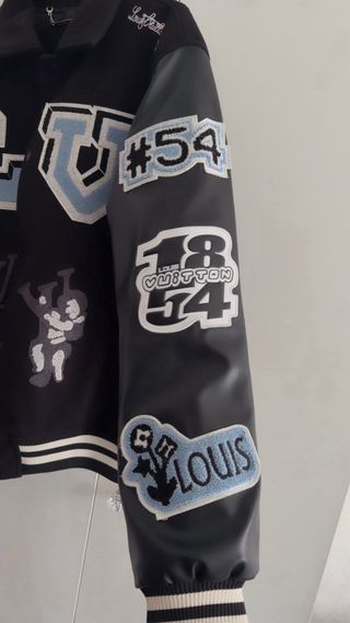 Chaqueta Louis Vuitton Negra (se acepta cambios)
