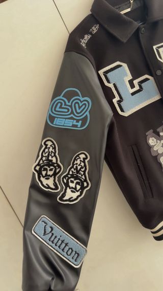 Chaqueta Louis Vuitton Negra (se acepta cambios)