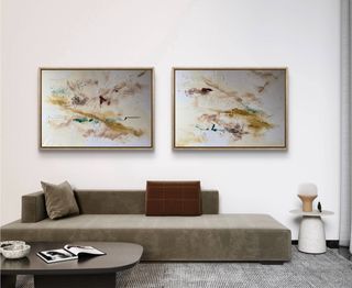 Cuadros abstractos para encima de un sofá grande