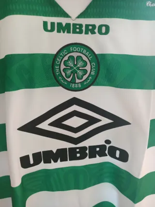 Camiseta Celtic Umbro Talla L 1997/98