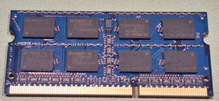 Memoria RAM Elpida 2GB PC3-10600S