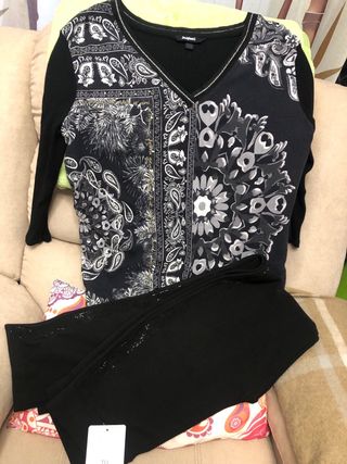 Conjunto camiseta Desigual +pantalón